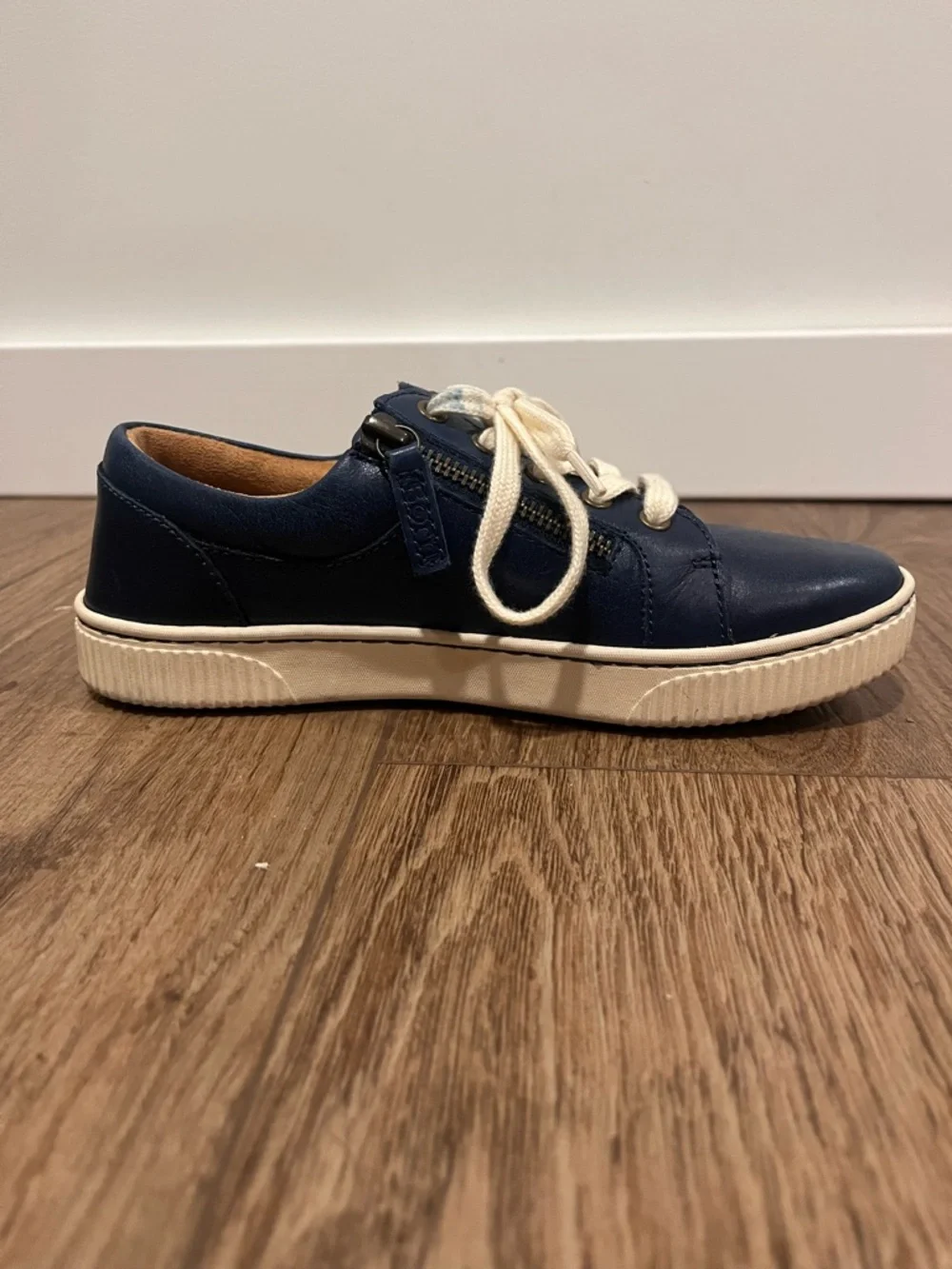 Born Paloma Leather Sneaker